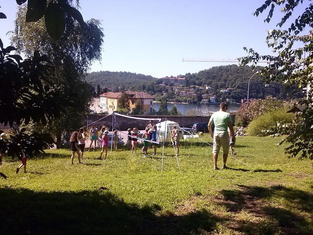 Ostello Casa Rossa Laveno-Mombello