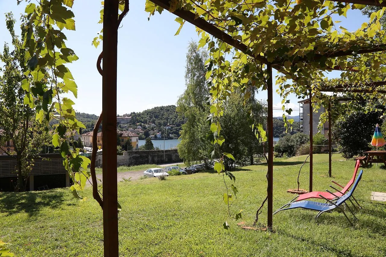 Ostello Casa Rossa Laveno-Mombello